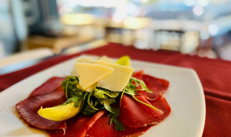 Bresaola, Rocket & Cheese Flakes, homemade sweetness. Bresaola, Rocket & Cheese Flakes, homemade sweetness.