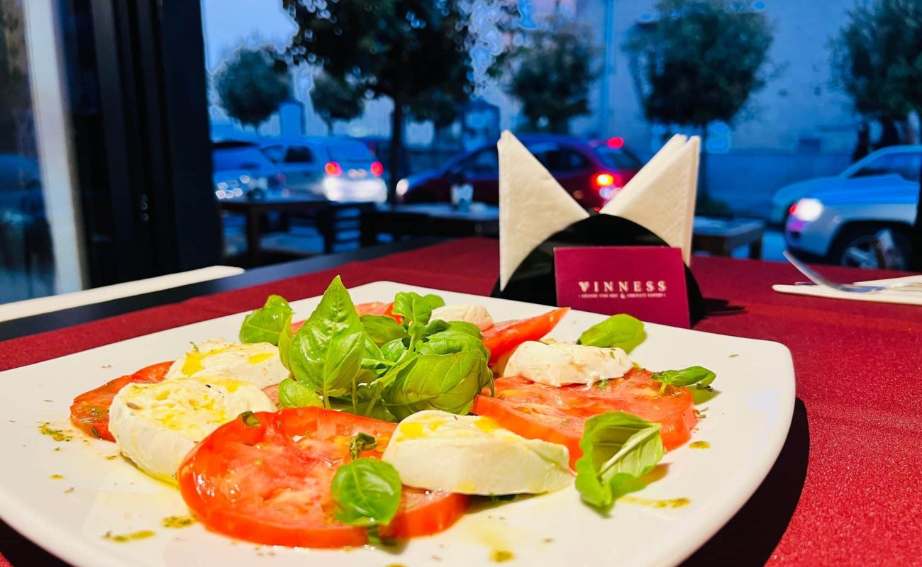 Caprese salad, lightness of taste.